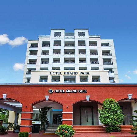 Hotel Grand Park Barishal Dış mekan fotoğraf