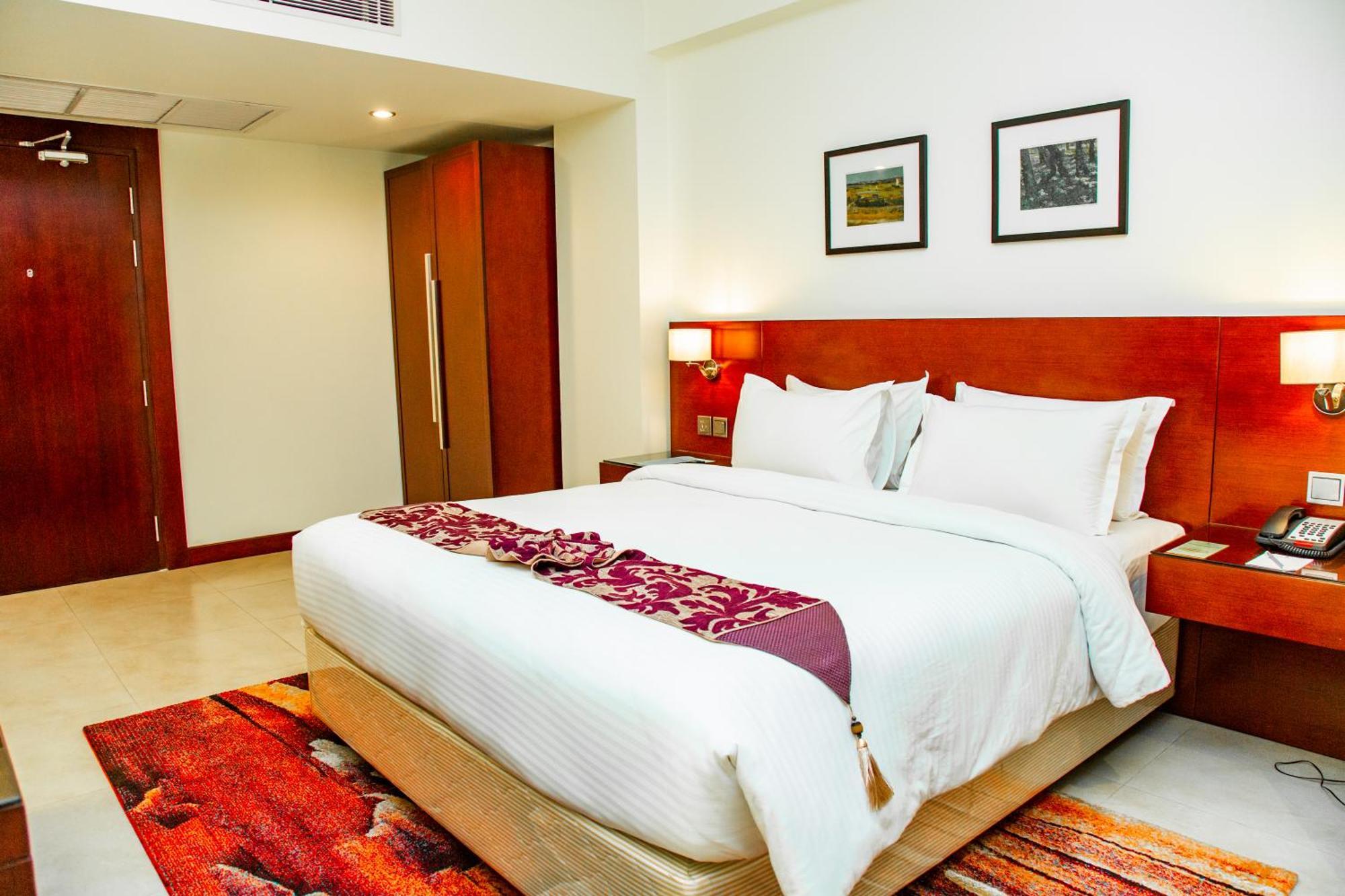 Hotel Grand Park Barishal Dış mekan fotoğraf