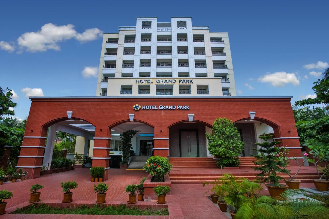 Hotel Grand Park Barishal Dış mekan fotoğraf