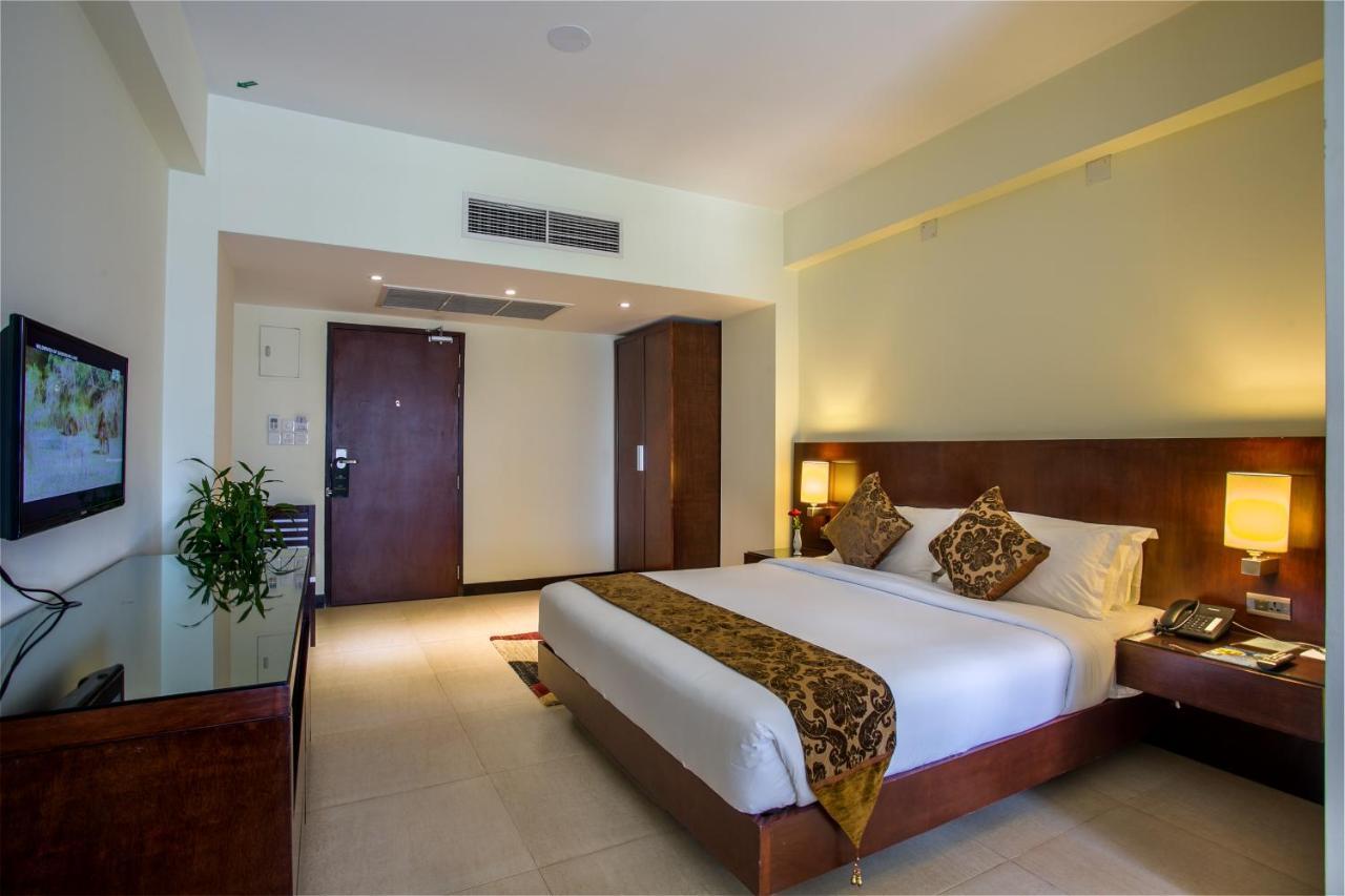 Hotel Grand Park Barishal Dış mekan fotoğraf