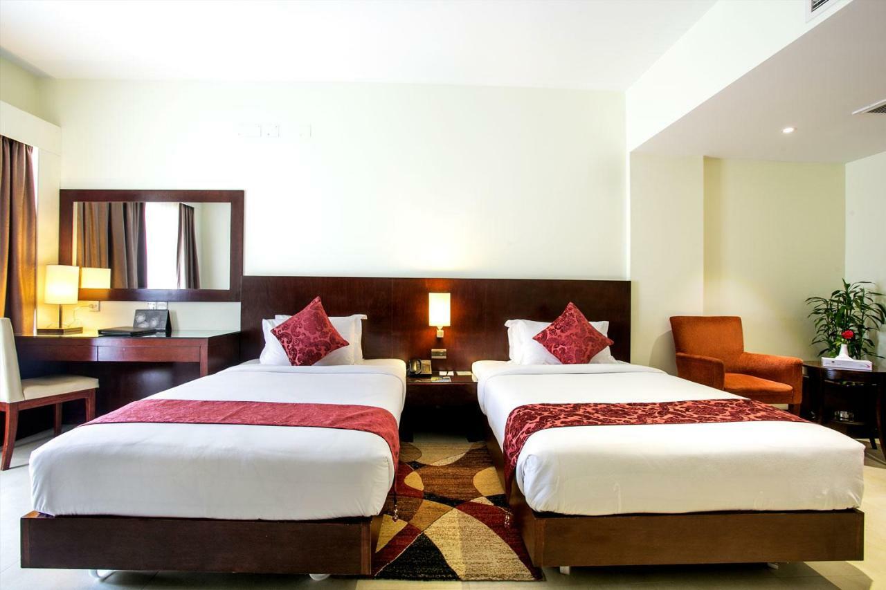 Hotel Grand Park Barishal Dış mekan fotoğraf